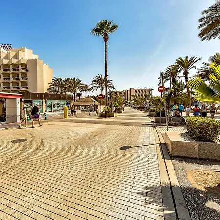 Apartamento De 2 Dormitorios Con Wifi, Cerca De Playa, En * Playa de las Americas (Tenerife)